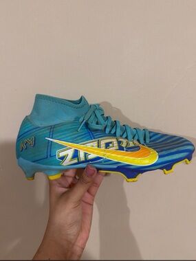 Nike Elite Mbappe cleats